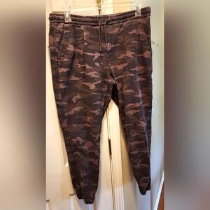 Athleta Camo Joggers - Black and Brown